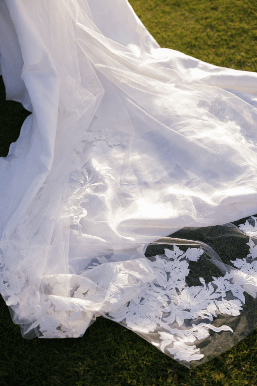 Eliza Stoughton & Royal Bunting's wedding-image-12