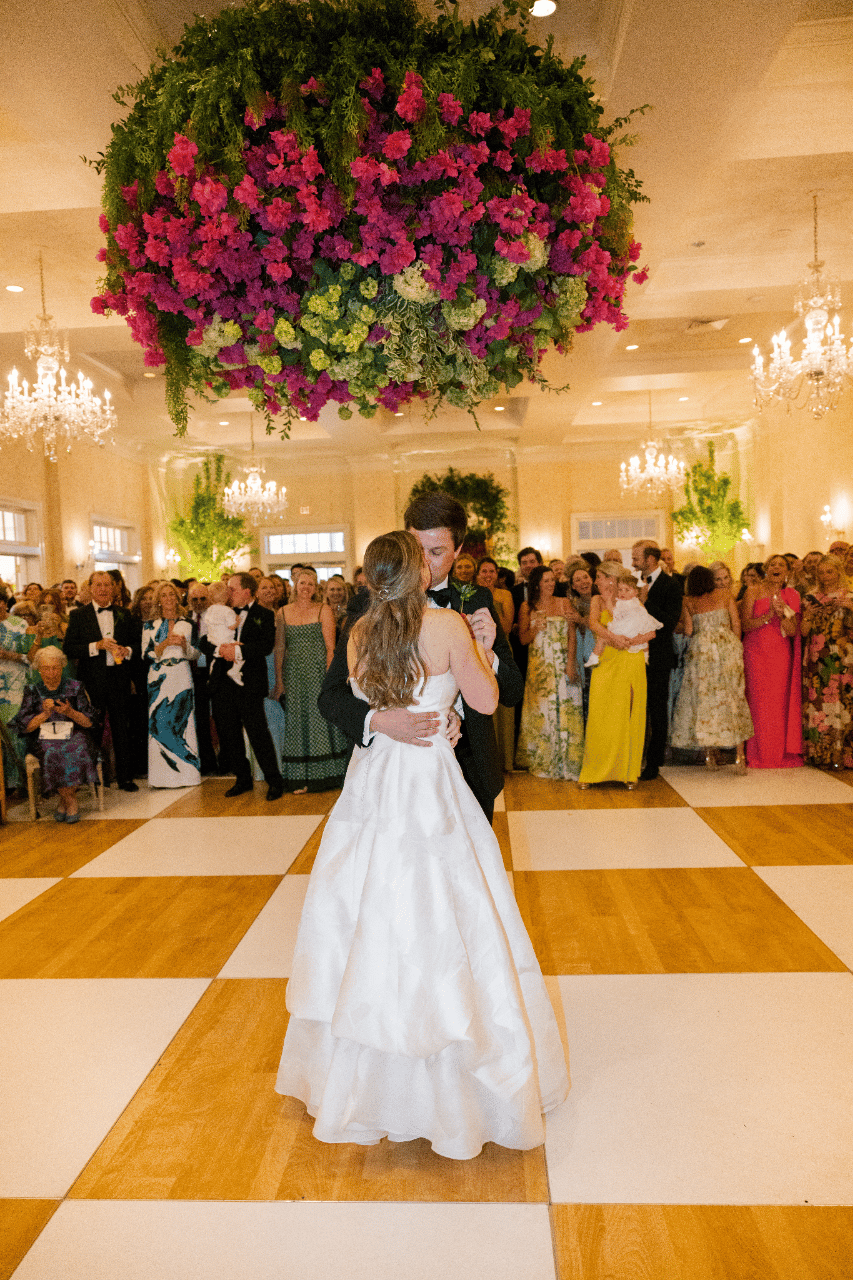 A Sentimental Sendoff Beneath Layers of Southern Charm photo 3