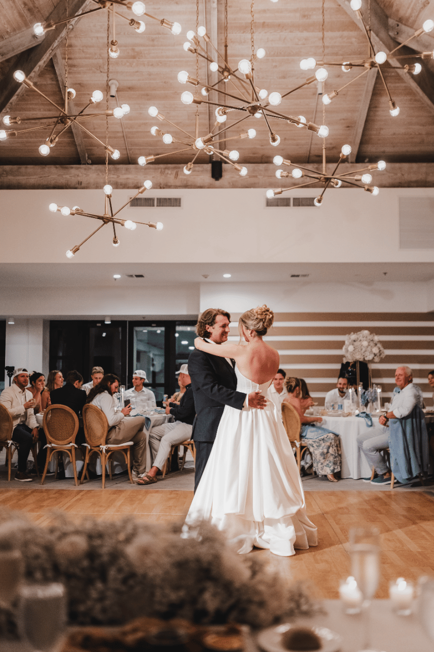 Maryn Jones & Gabriel Jones's wedding-image-10