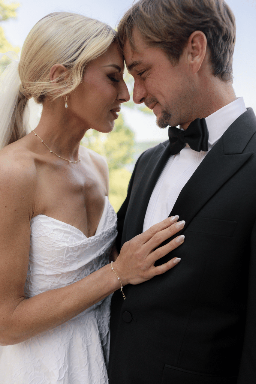 Anna Kellam & Alex Carl's wedding-image-59