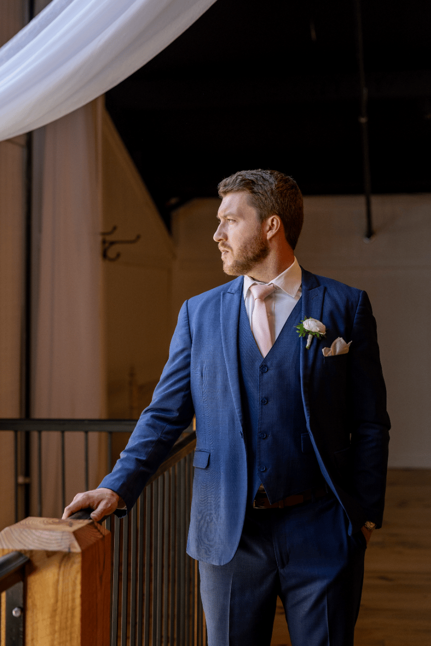 Emma Milstead & Luke Sennett's wedding-image-22