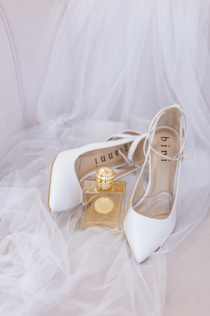 Emma Milstead & Luke Sennett's wedding-image-6