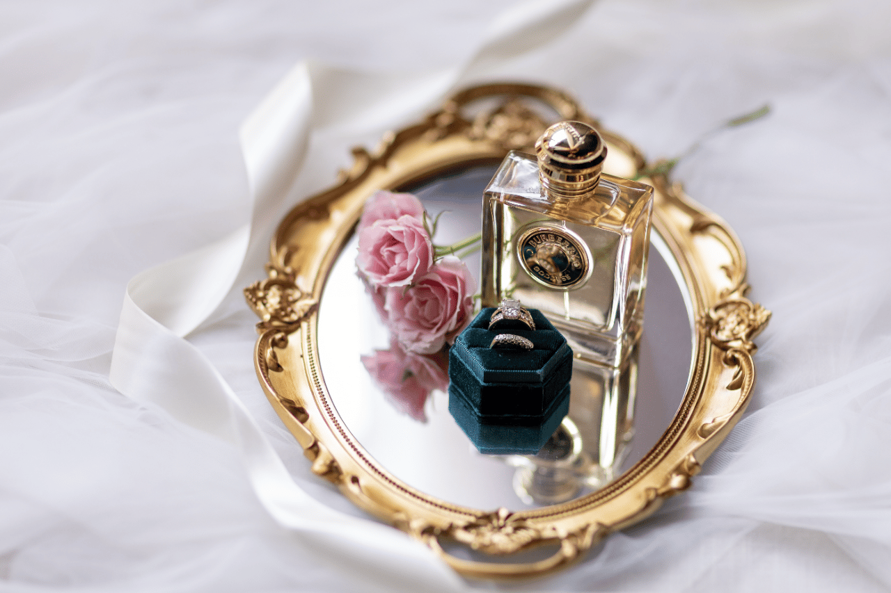 Emma Milstead & Luke Sennett's wedding-image-3
