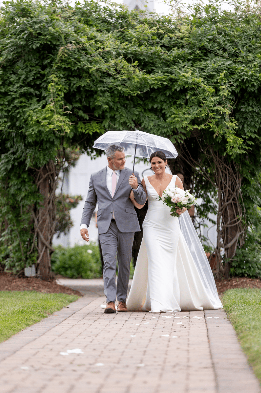 Stormlit Vows and Southern Grace in Emerald Tennessee photo 3