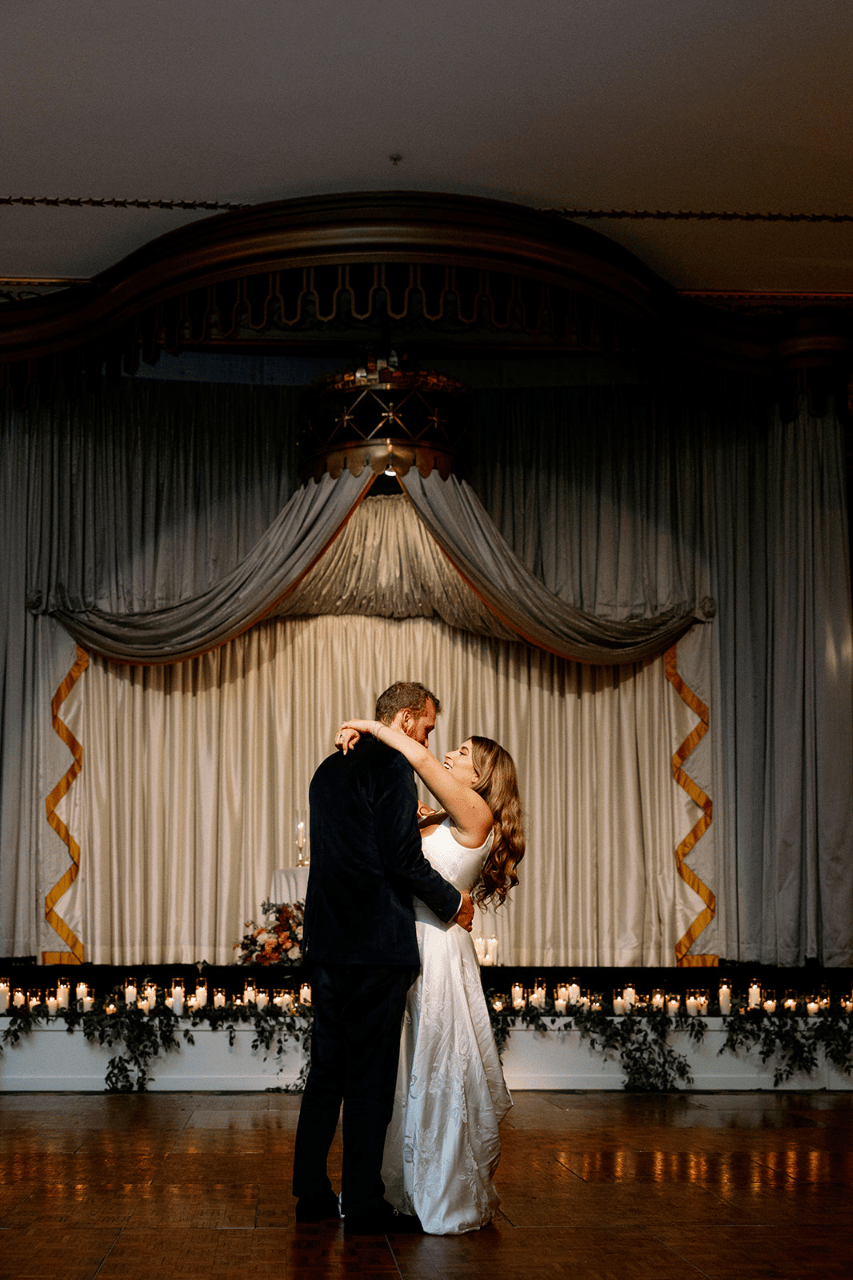 Gilded Autumn Romance at the Palmer House Hilton