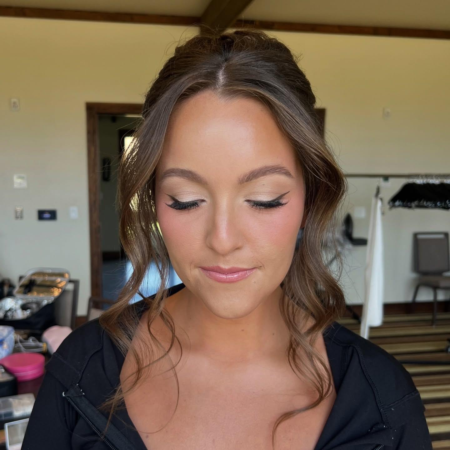 Dandilu Freelance Hair & Makeup portfolio 4