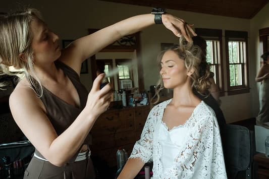 Dandilu Freelance Hair & Makeup