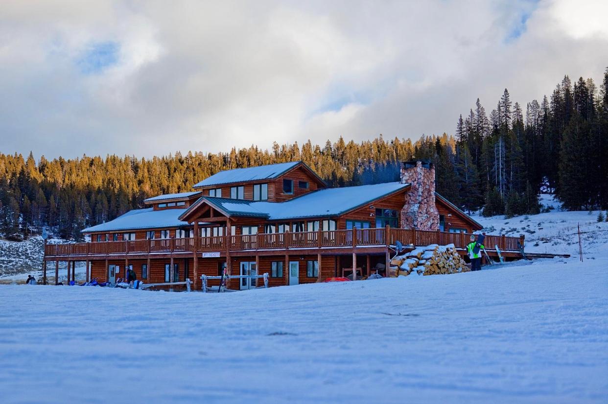Meadowlark Ski Lodge portfolio 5