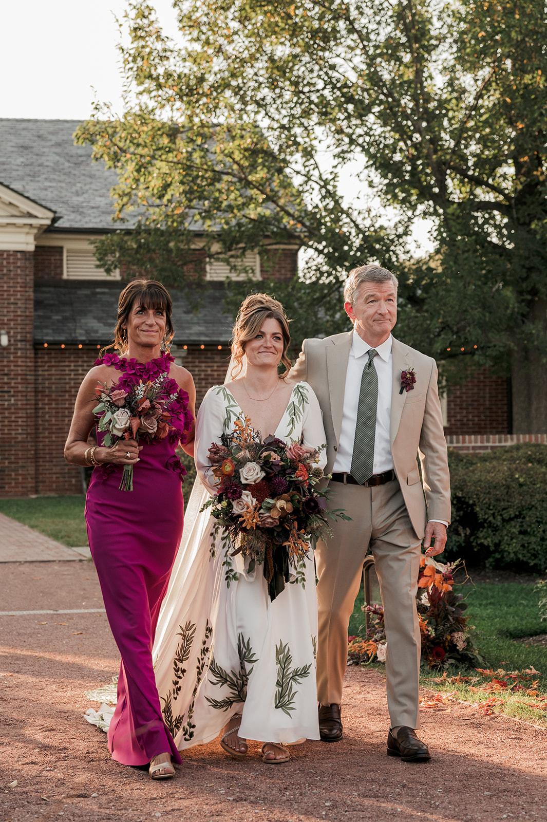 A Boho Fall Wedding at Elawa Farm 24