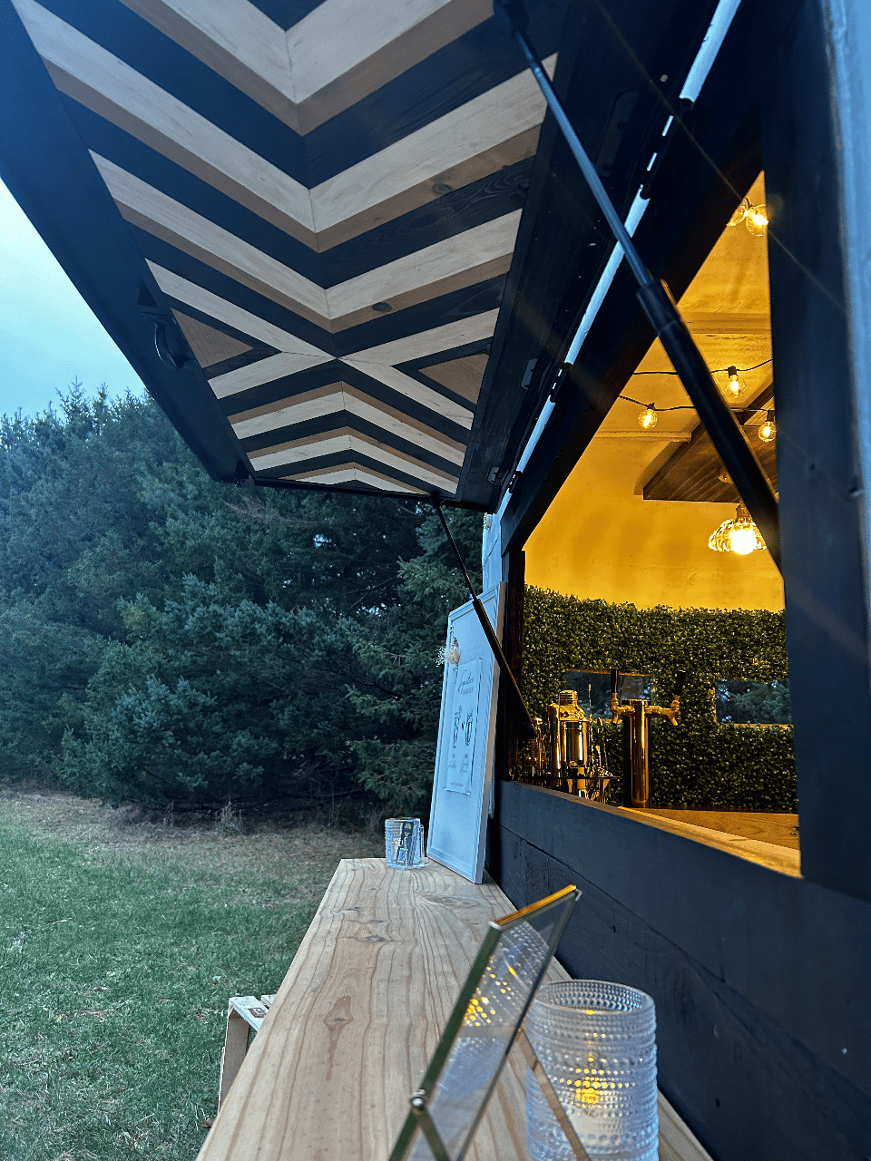 The Hoppy Hitch Mobile Bar portfolio 2