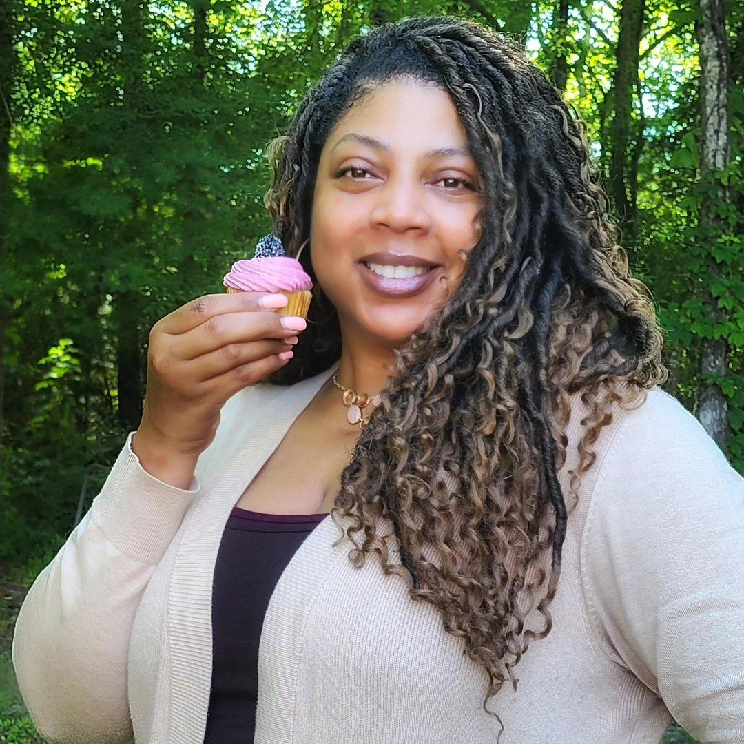 Mama J Bakes LLC