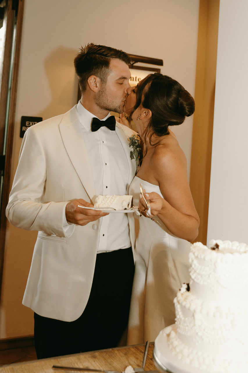 Shelby Brown & Trevor Goldsmith's wedding-image-12