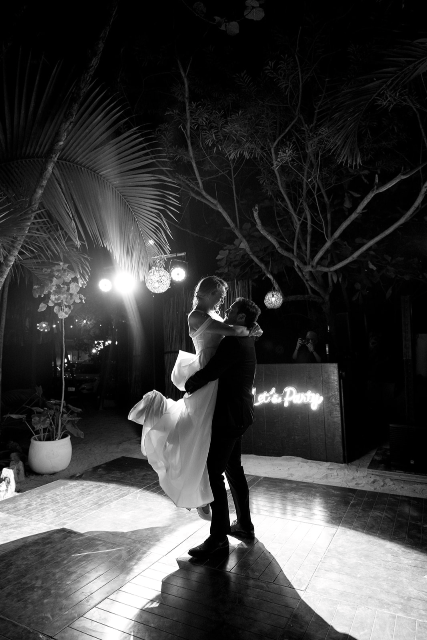 Danielle Welsh & Jeffrey Hurst's wedding-image-62
