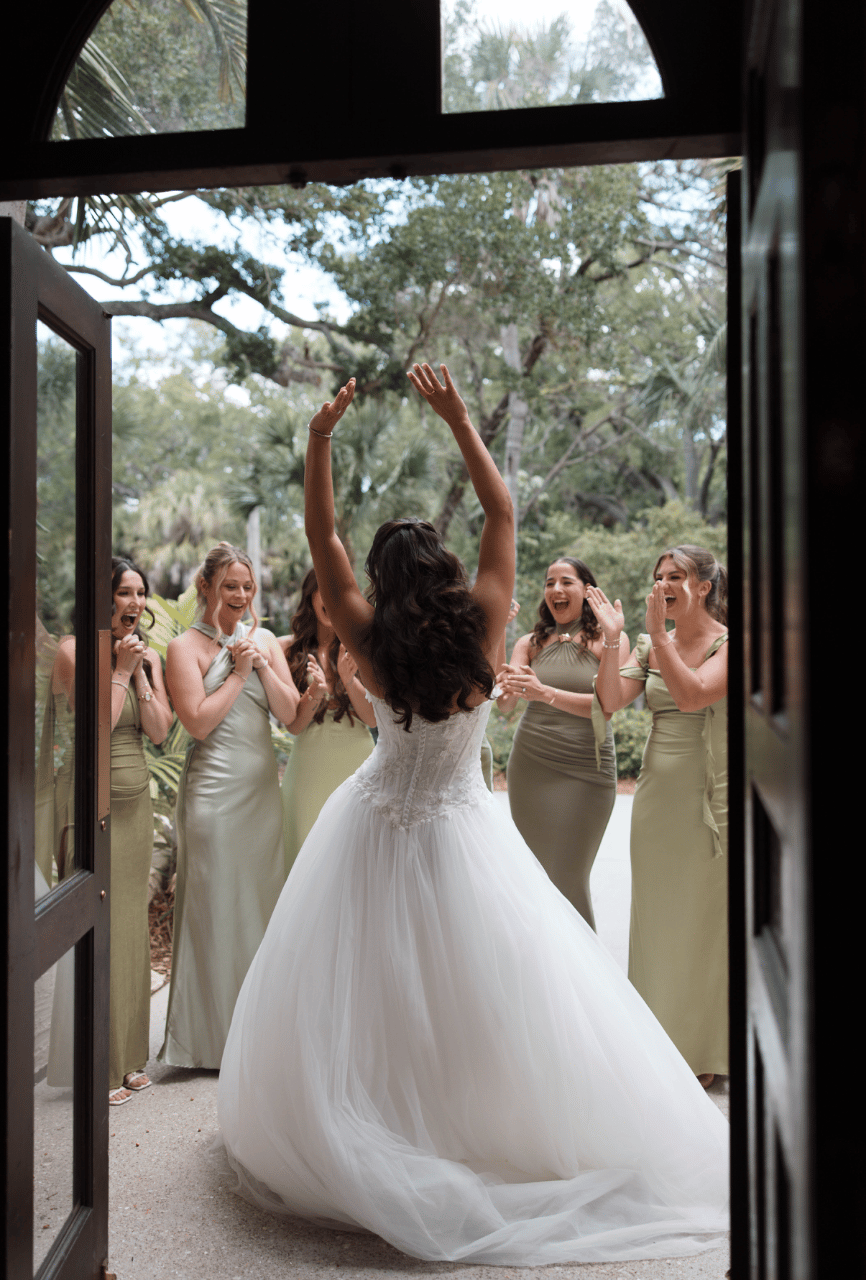 bridesmaids first look!