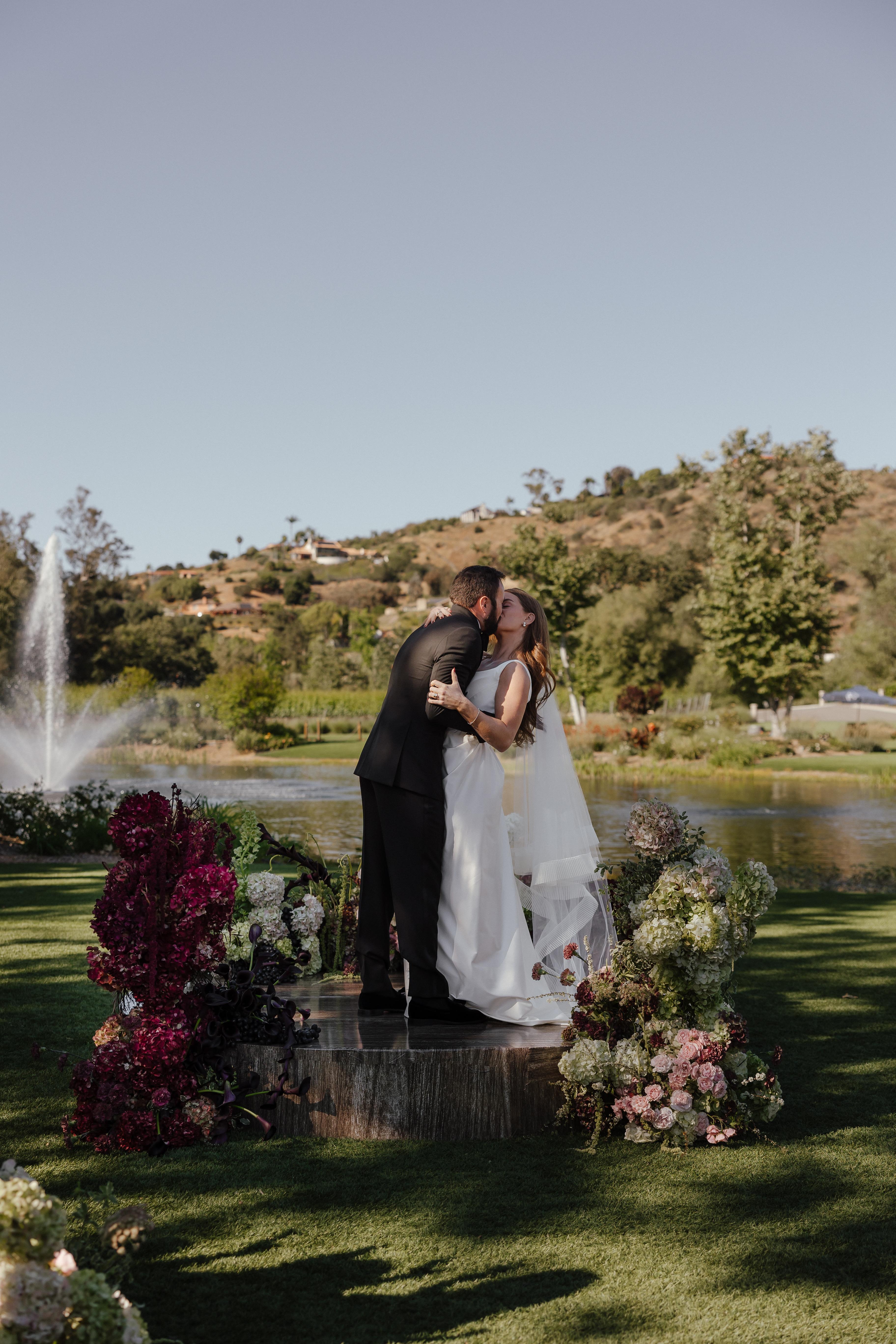 Caroline Neufeldt & Mathew Nefeldt's wedding 51