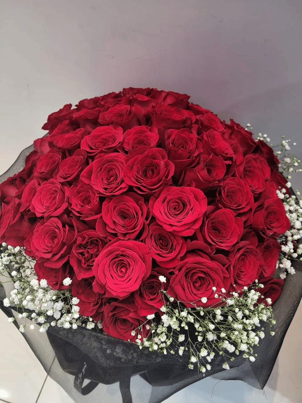 Custom flowers by Katia.