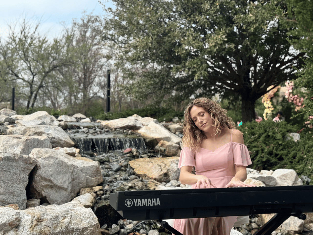 Lindsay Knight Piano portfolio 4