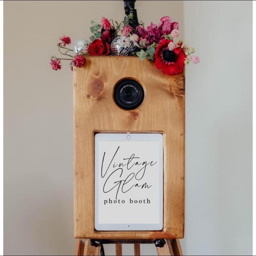 Vintage Glam Photobooth