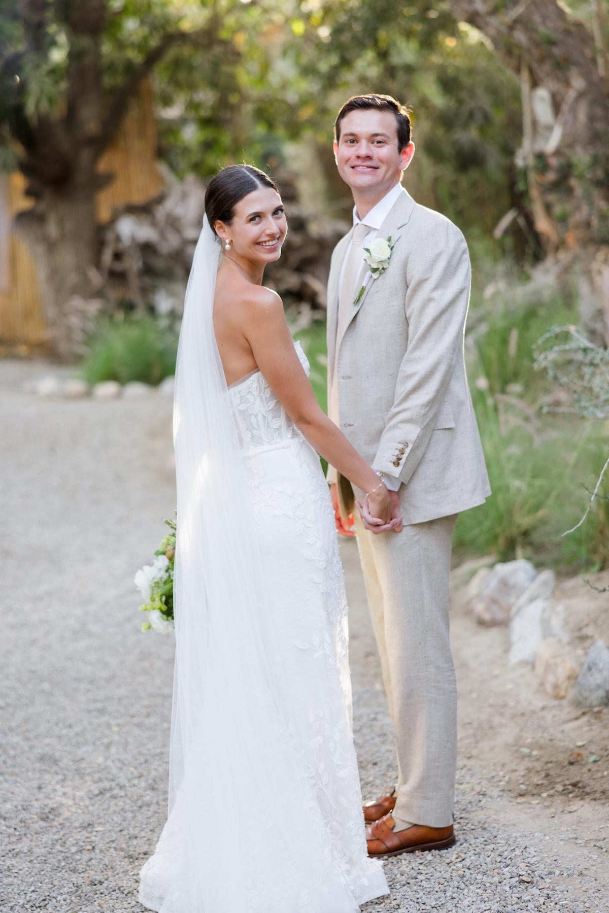 A Modern Spring Wedding at Puerto Raiz 16