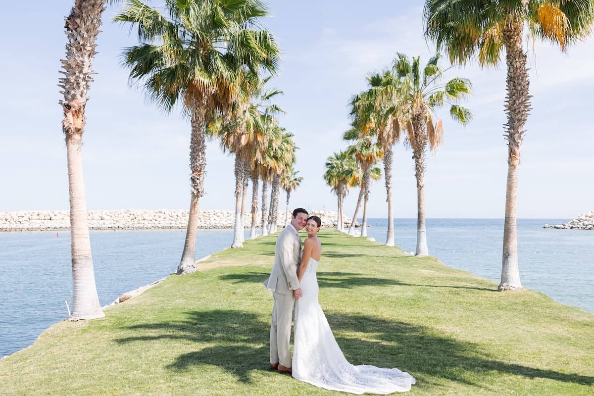 A Modern Spring Wedding at Puerto Raiz 11