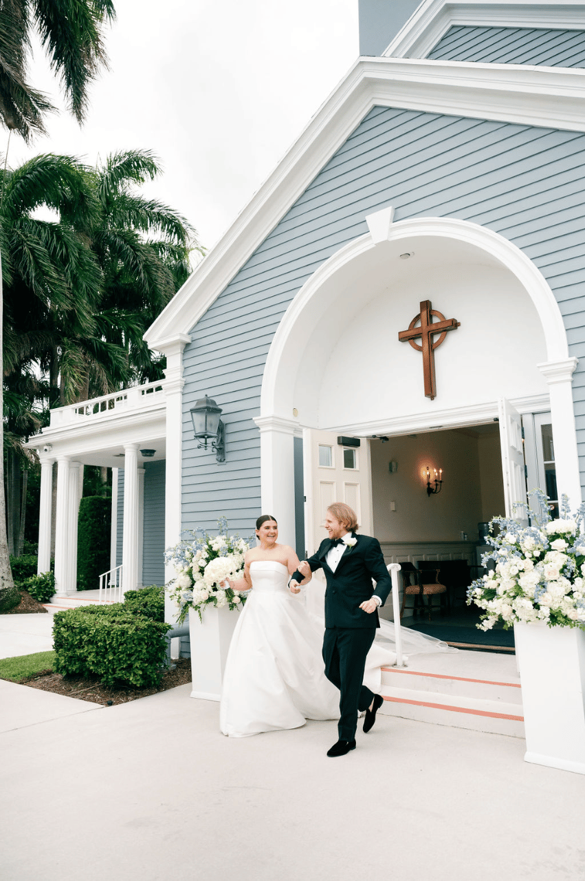 Palm Beach Romance in Refined Coastal Layers photo 2