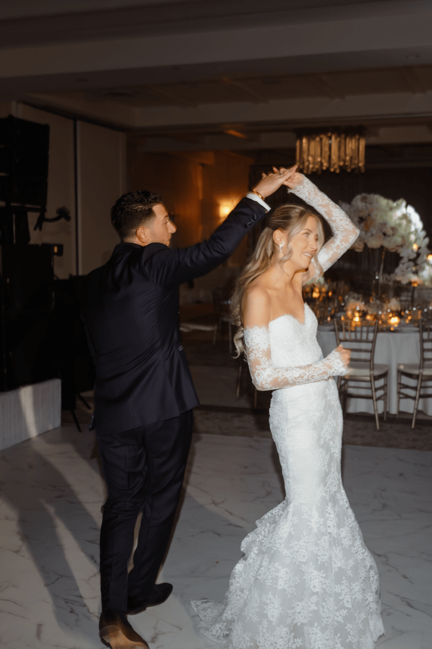 Allyson Zwinski & Matthew Kramer's wedding-image-36