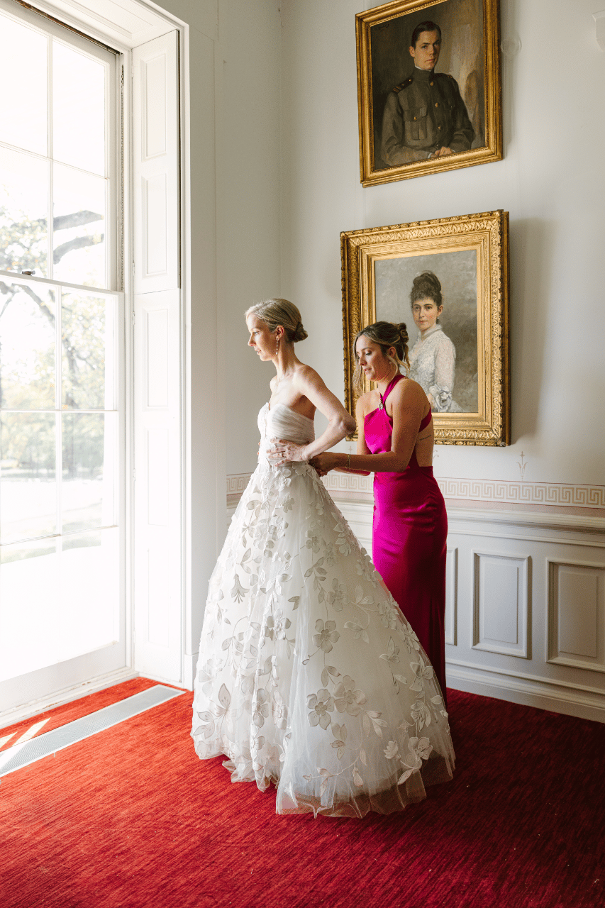 A Gilded Meadow Wedding on the Long Island Sound
