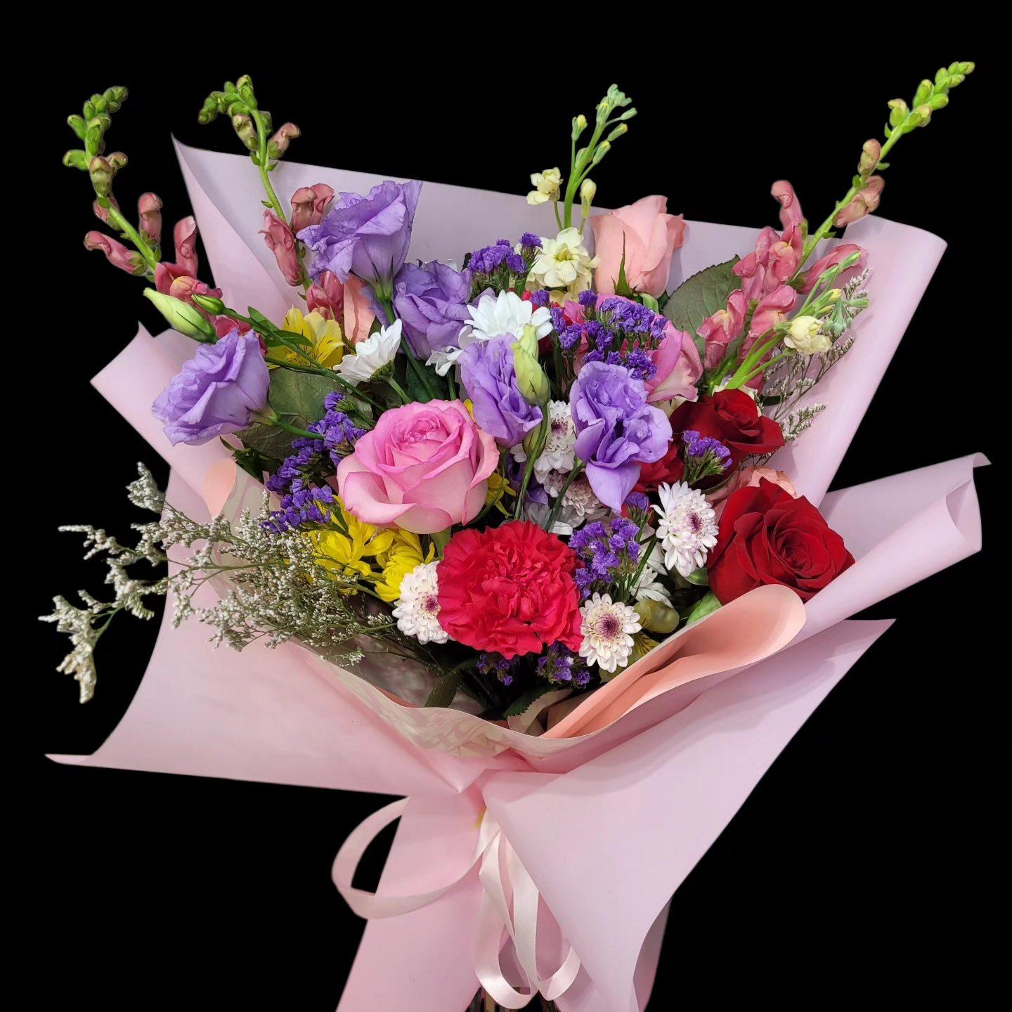 Custom flowers by Katia. portfolio 5