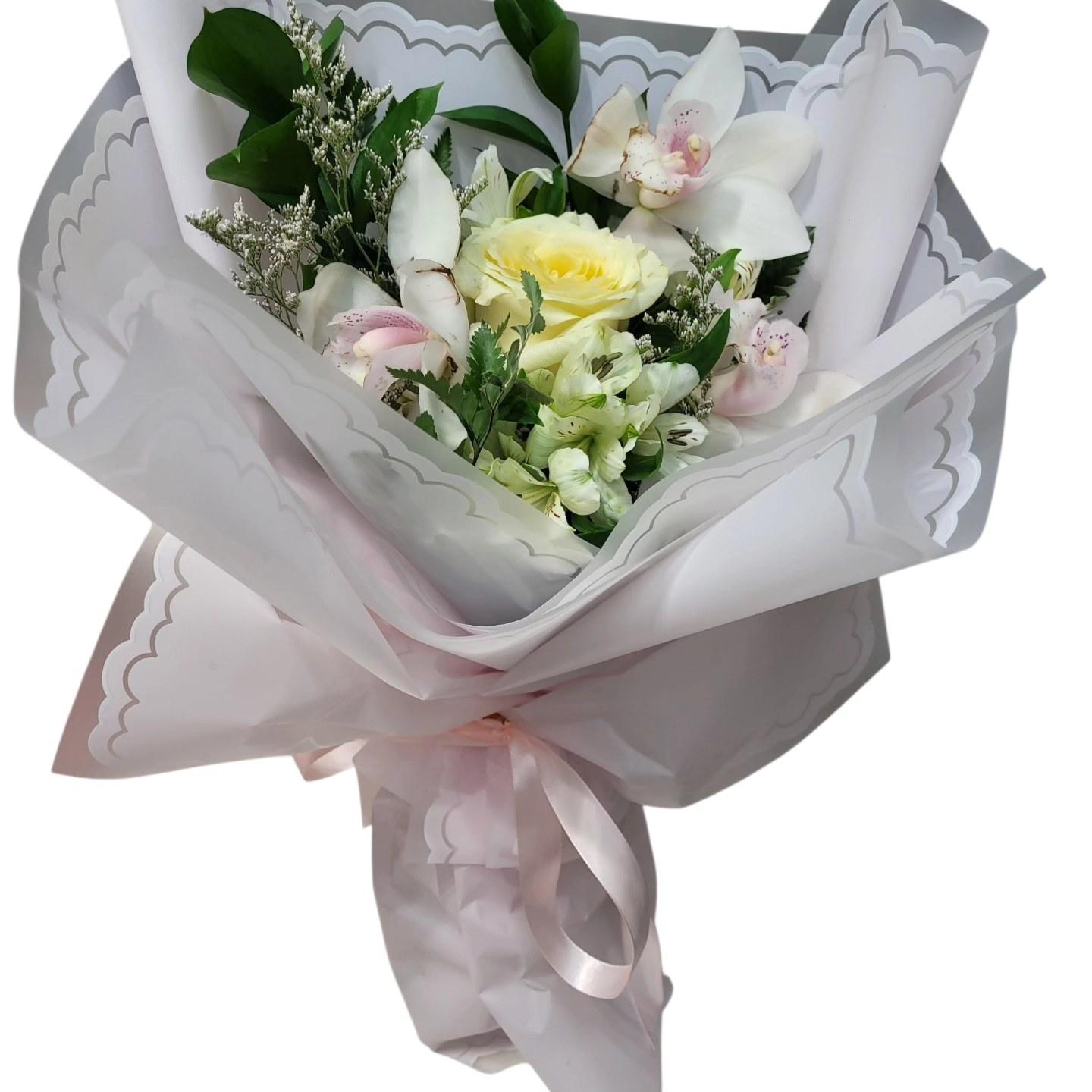 Custom flowers by Katia. portfolio 4
