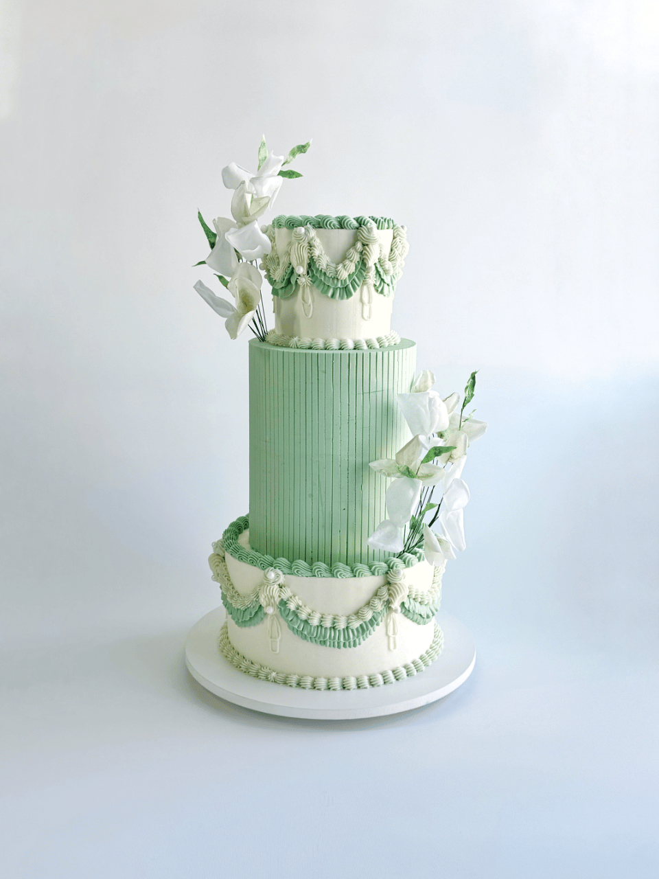 TL Custom Cakes & Desserts portfolio 3