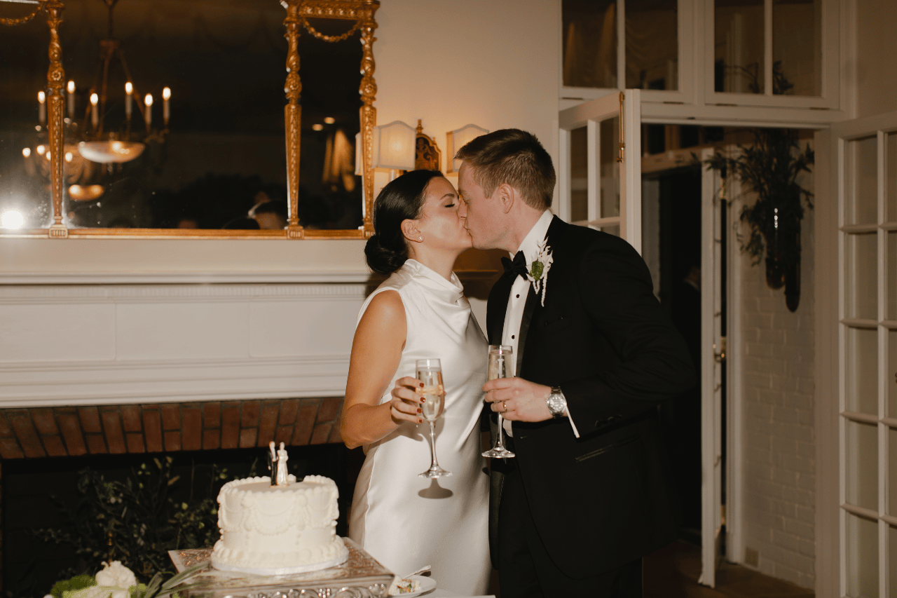 A Timeless Spring Vow Beneath Historic Boxwood Canopies photo 2
