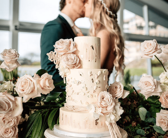 Butter & Bloom Cake Design portfolio 5