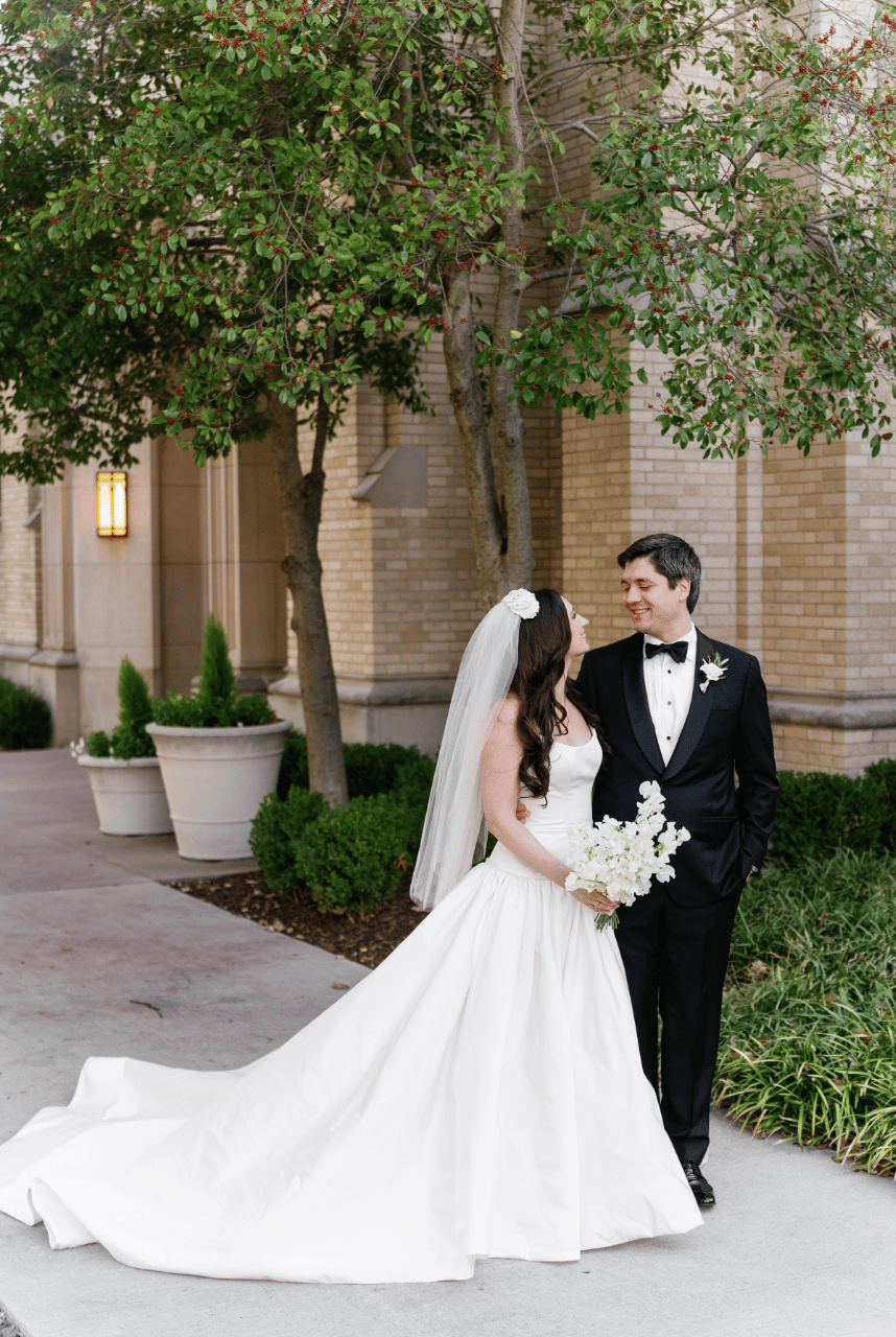 A Timeless Southern Celebration Beneath the Magnolias photo 5