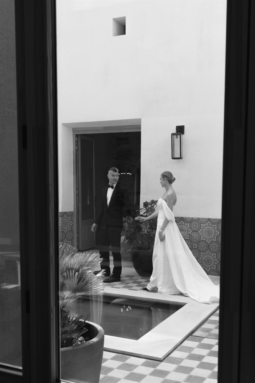 Anastasia Guleva & Vadim Dubrovskiy's wedding-image-11