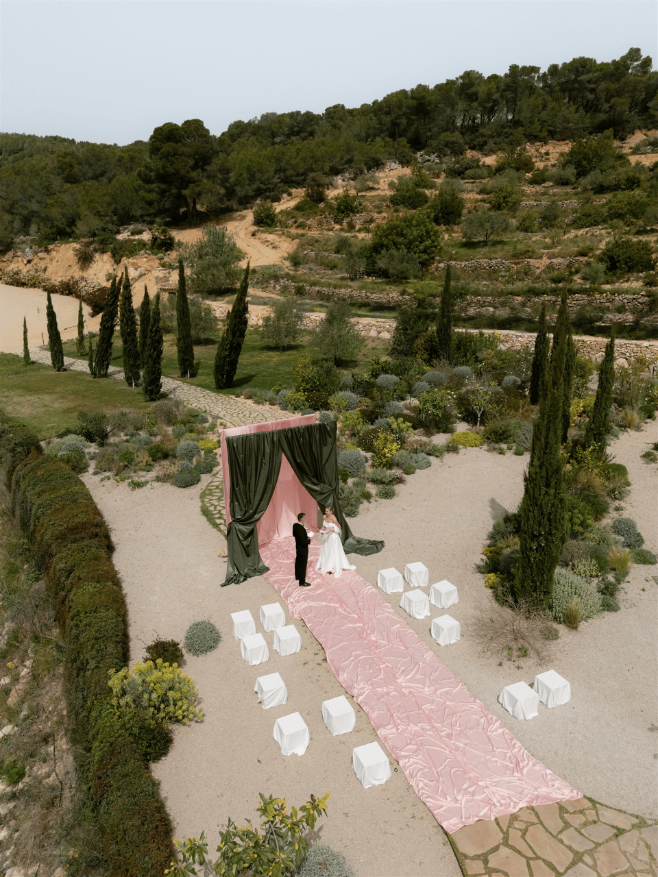 Anastasia Guleva & Vadim Dubrovskiy's wedding-image-31