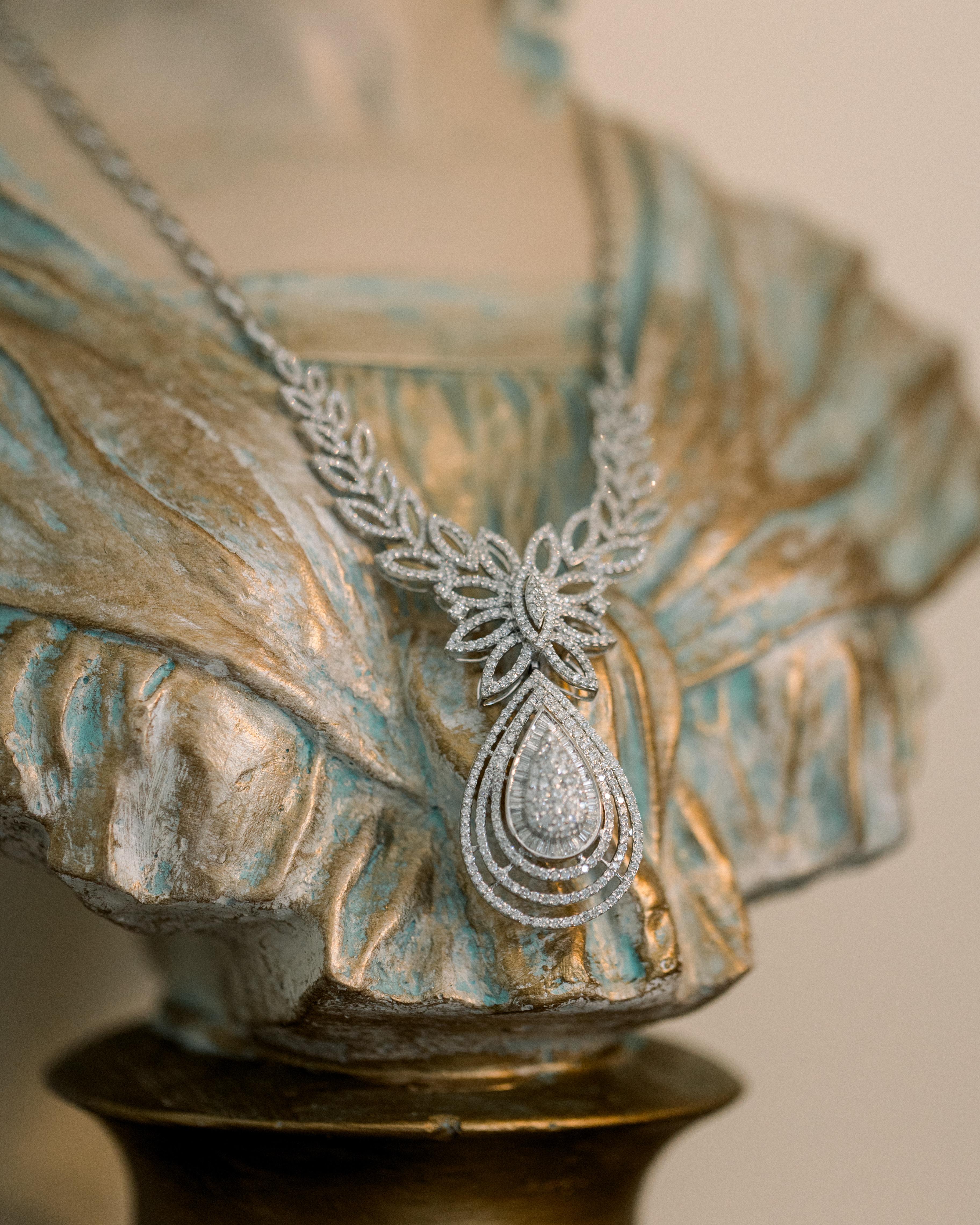 Modern Elegance Meets Moody Romance at Blackberry Ridge photo 4