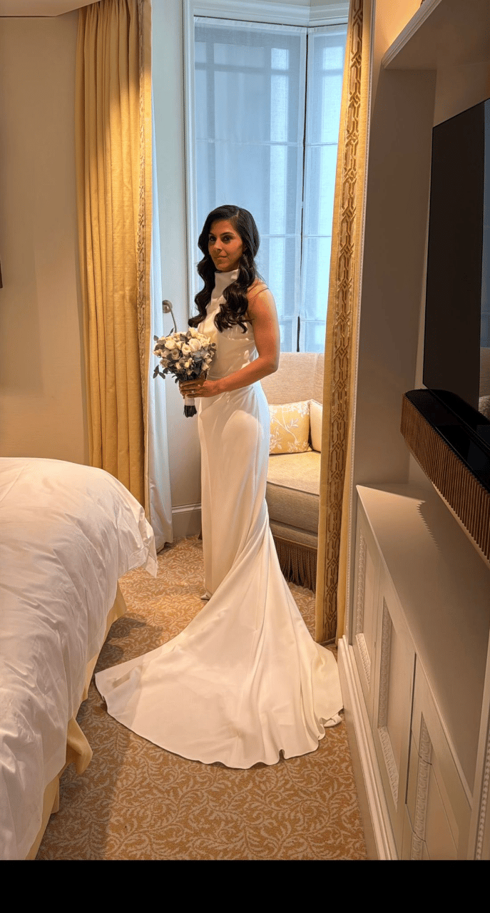 SilverSilver Bridal Dresser portfolio 1