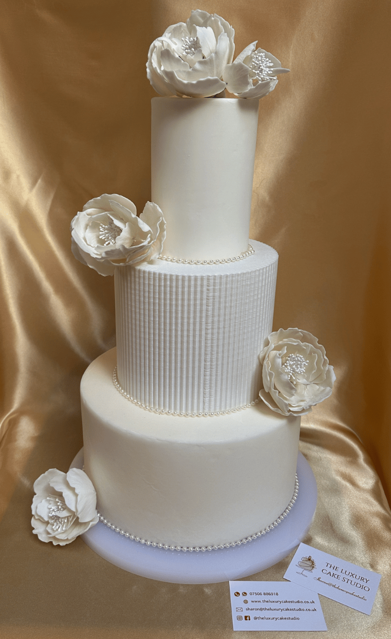 The Luxury Cake Studio portfolio 3