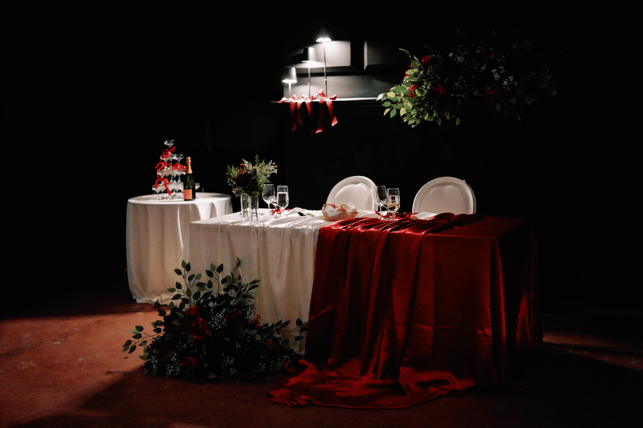 Echoes of History Within a Sanctuary of Sculptural Glamour
