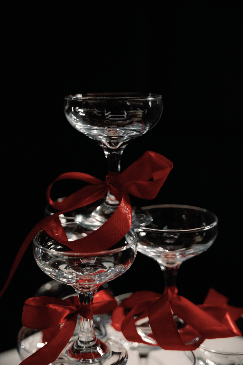 Echoes of History Within a Sanctuary of Sculptural Glamour photo 3