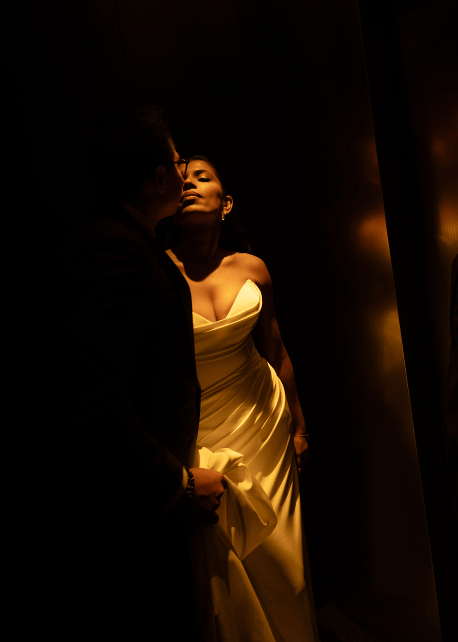 Rooftop Vows & Refined Metropolitan Romance