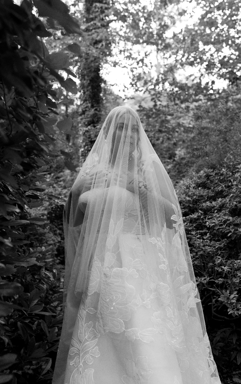 Anna Linsz & Hannah Linsz's wedding-image-35