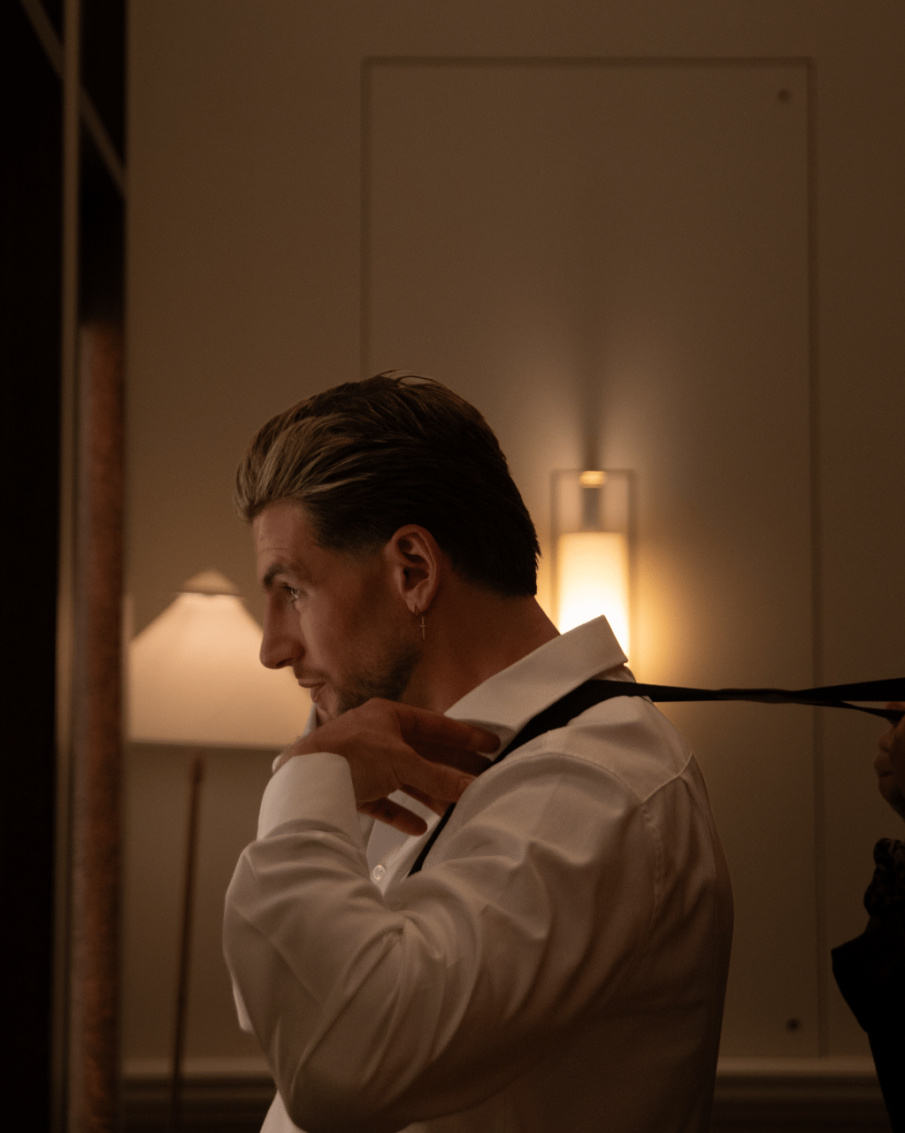 The Quiet Poise of an Intimate, Refined City Wedding photo 2
