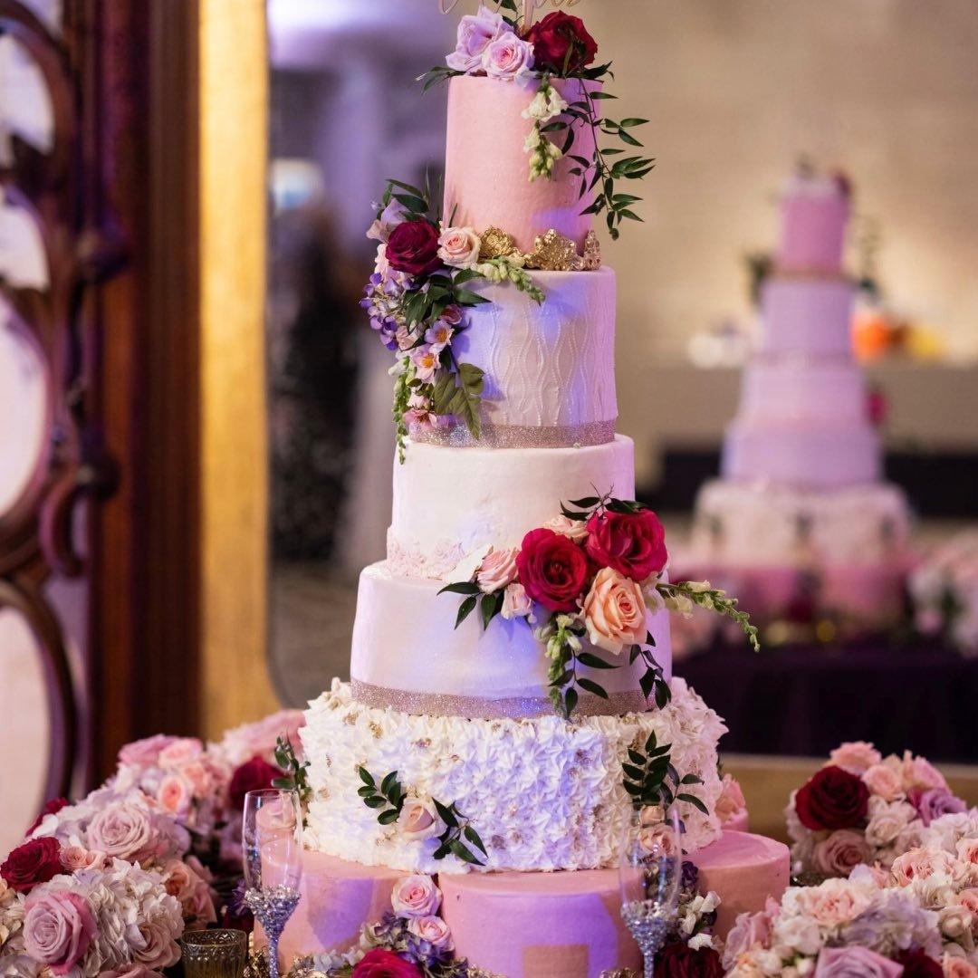 Cakes By Carolyn portfolio 4