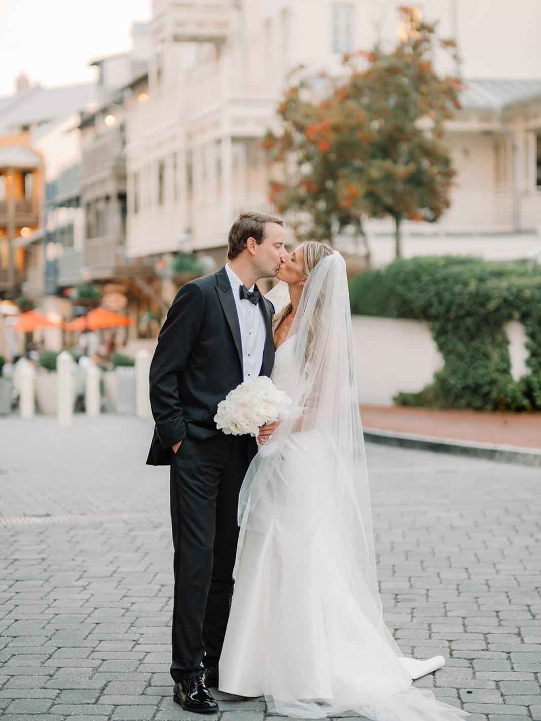 Maggie Louise Bridal Boutique portfolio 5