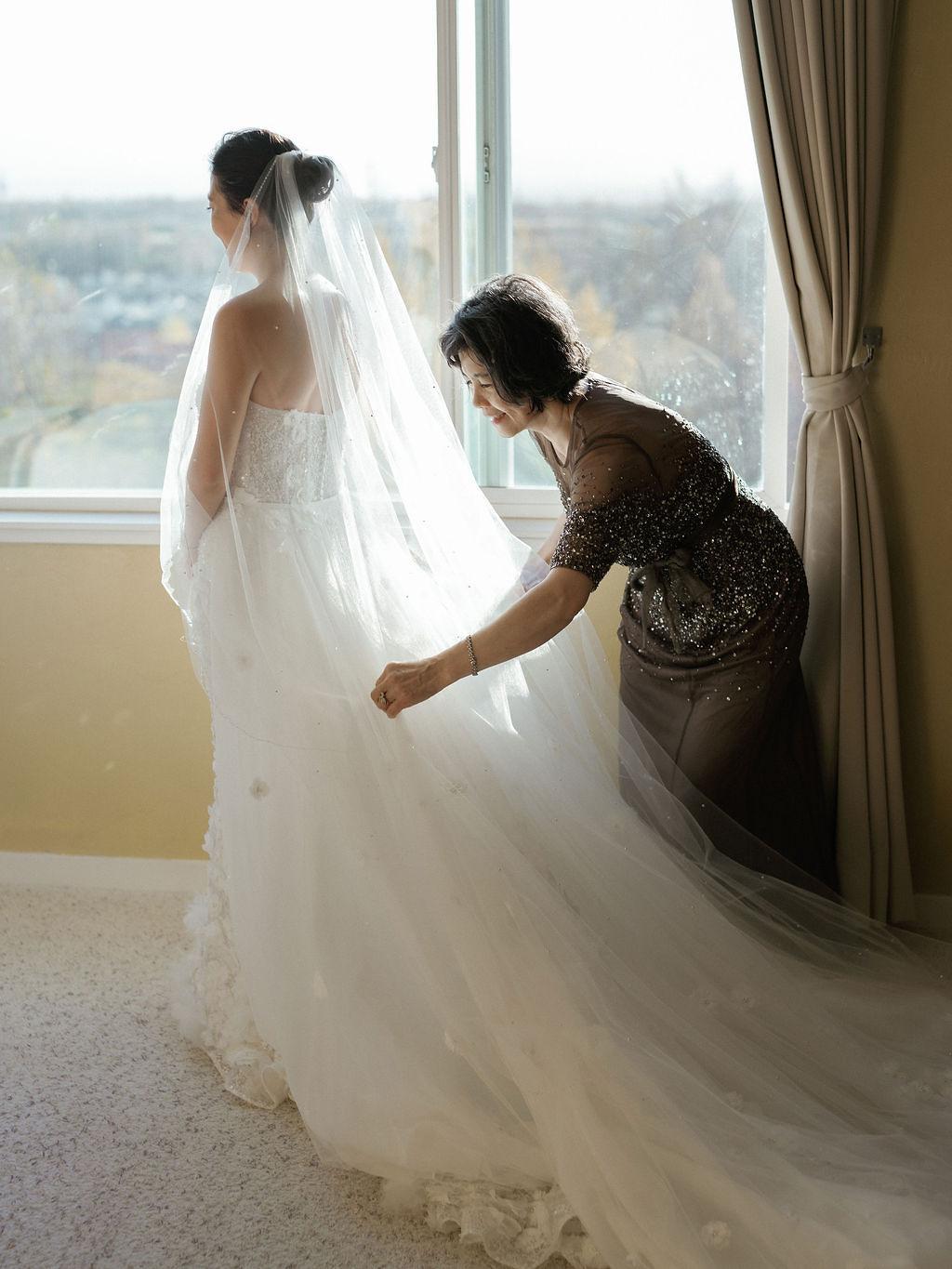 A Classic, Intimate Fall Wedding in Anchorage, Alaska 21