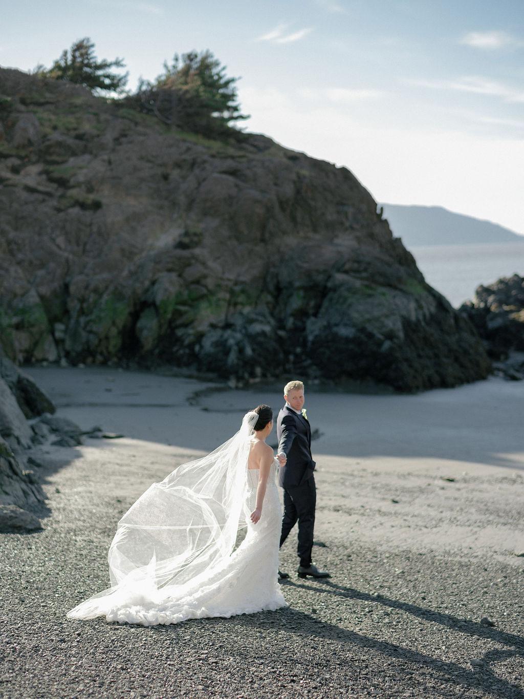 A Classic, Intimate Fall Wedding in Anchorage, Alaska 46