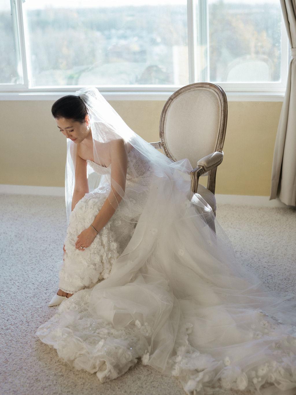 A Classic, Intimate Fall Wedding in Anchorage, Alaska 13