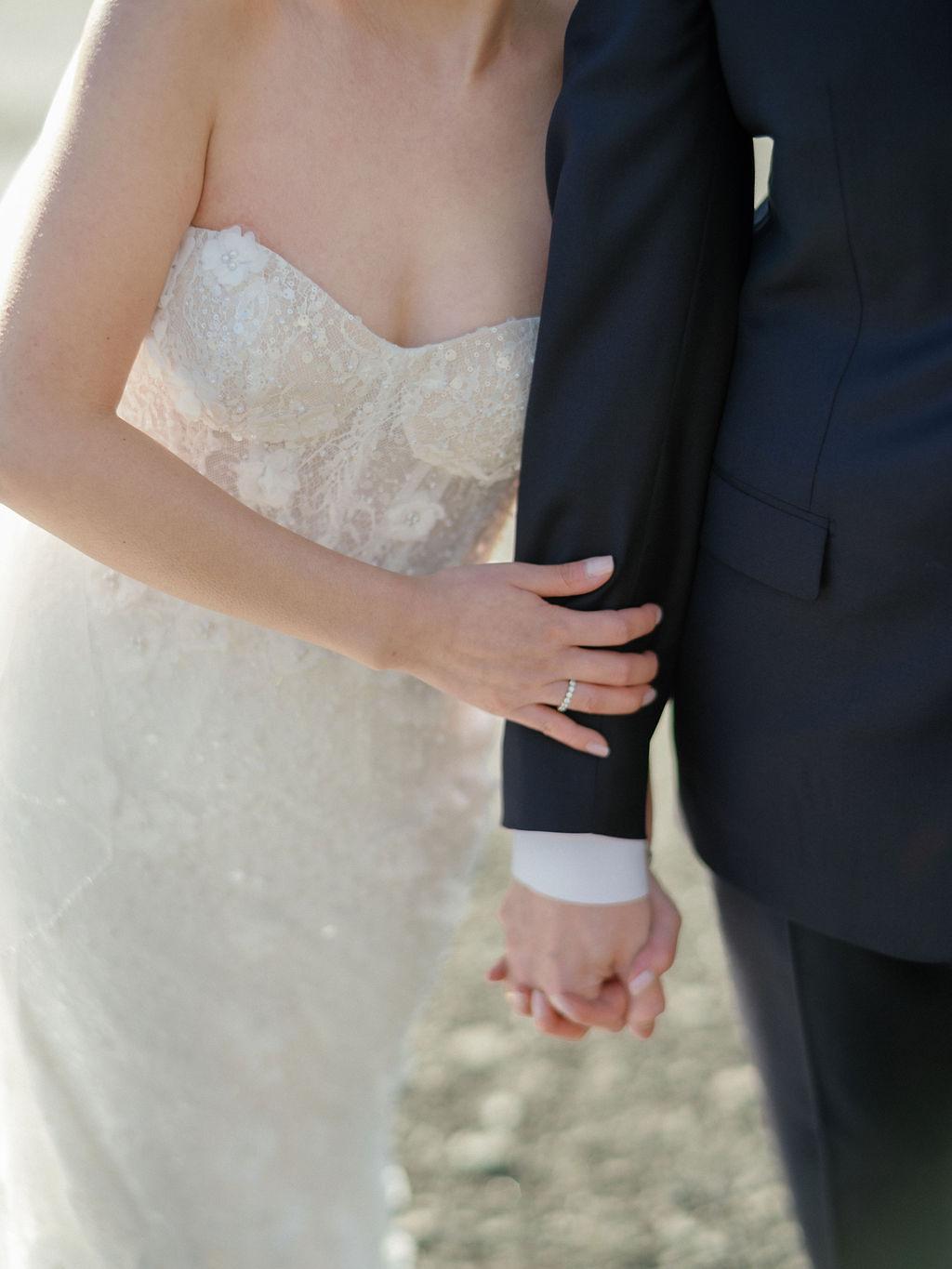 A Classic, Intimate Fall Wedding in Anchorage, Alaska 1