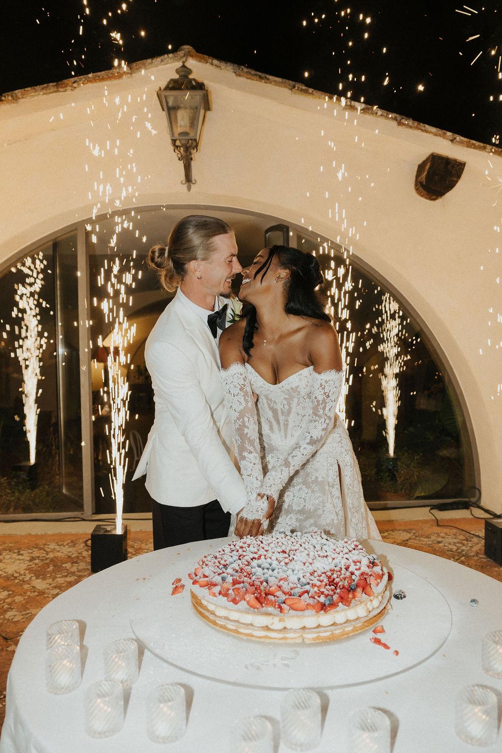 A Modern Summer Wedding at Villa Nemora for Content Creators James and Caleigha 27